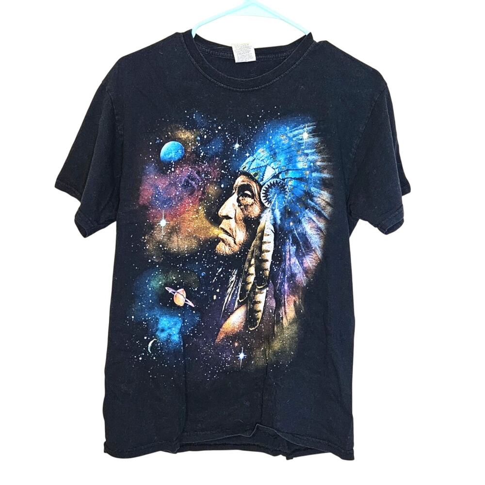 Fruit Of The Loom Size Medium 100% Cotton T Shirt Graphic Indian Space Hippie